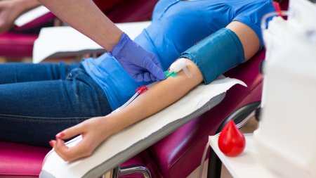 Valoarea tichetelor pentru persoanele care doneaza sange a crescut de patru ori. Suma pe care o vor primi acum donatorii