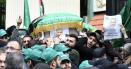 Mii de adepti ai miscarii pro-iraniene Hezbollah au participat la inmormantarea oficialului Hamas ucis la <span style='background:#EDF514'>BEIRUT</span>