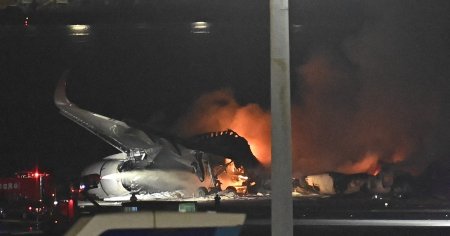 Accidentul aviatic de la Tokio: pilotii Japan Airlines nu au stiut de incendiul din cabina pana cand insotitorii de bord nu le-au spus