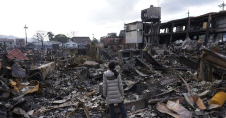 Cutremurul din Japonia: o femeie in varsta de 80 de ani, salvata de sub daramaturi in timp ce fereastra critica de 72 de ore se inchide VIDEO