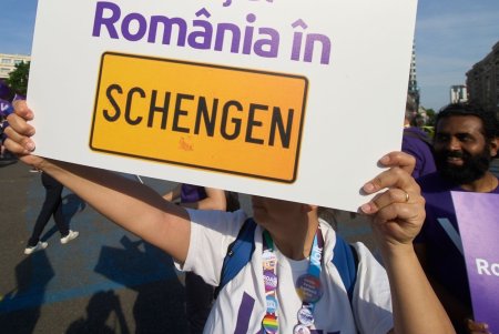 Luminita Odobescu si Catalin Predoiu prezinta Romania ca stat membru Schengen, desi decizia privind frontierele terestre nu a fost luata