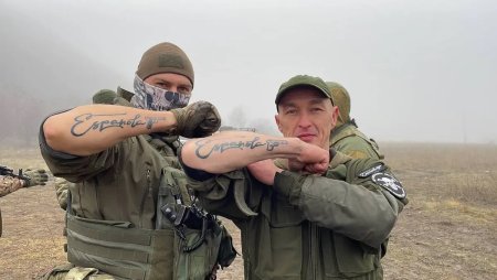 Noua armata de mercenari a lui Putin, Hispaniola, e formata din ultrasi ai echipelor de fotbal si simpatizanti neonazisti