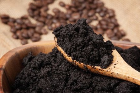 Zatul de cafea ar putea fi folosit in ciment ca inlocuitor pentru nisip. Studiu: Ofera o crestere de 30% a rezistentei materialului
