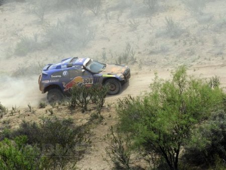 Spectator lovit de o masina in prima etapa a raliului Dakar