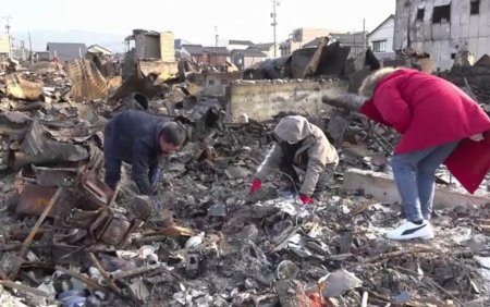 O batrana de 90 de ani, gasita in viata la cinci zile de la cutremurul din Japonia. A fost scoasa de sub ruine