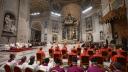 Vaticanul dezbate posibilitatea ca preotii romano-catolici sa se casatoreasca