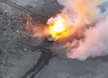 VIDEO | Episod greu de explicat al razboiului din Ucraina: rusii au incercat de sapte ori acelasi asalt cu tancuri. De sapte ori au fost <span style='background:#EDF514'>MACELARI</span>ti