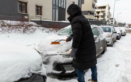 Valul de aer polar a lovit estul Europei. Pene de curent si probleme in transporturi. Temperaturi sub -20 de grade