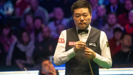 Snooker Masters 2024: Ding Junhui face break maxim, dar e invins de Ronnie O'Sullivan