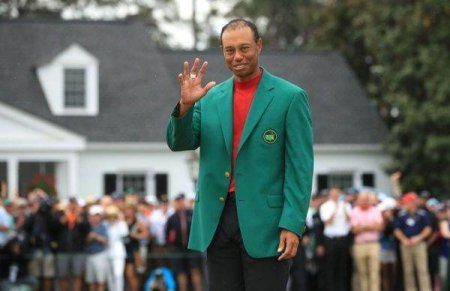Tiger Woods si Nike isi incheie colaborarea dupa 27 de ani