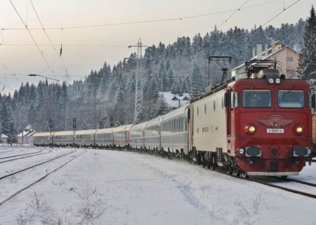 CFR SA: 'Circulatia feroviara se desfasoara in conditii de iarna'