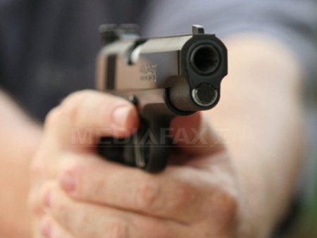 Celula de criza la Hunedoara: se cauta pistolul furat de la un politist