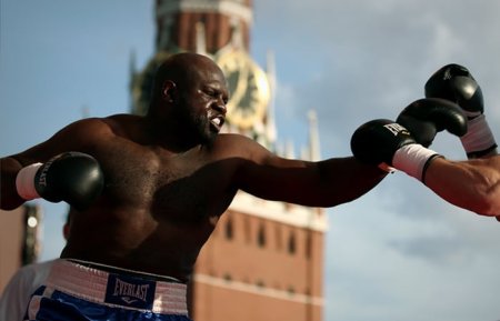 Un boxer american a primit cetatenia rusa. Ce nume slav si-a luat <span style='background:#EDF514'>KEVIN JOHNSON</span>