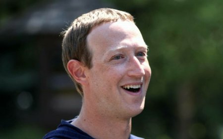Mark Zuckerberg a anuntat ca a inceput sa creasca vite, carora le da sa bea bere: Este cel mai delicios proiect al meu