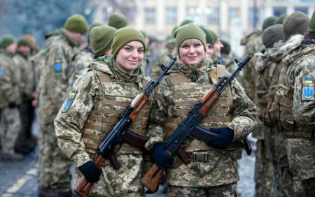 Analisti militari: Liderii rusi misogini impiedica recrutarea femeilor in armata