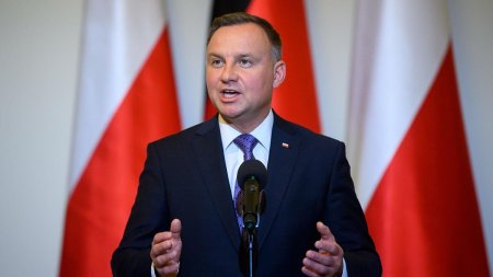 Politia poloneza a arestat parlamentari in palatul prezidential