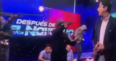Un  post de televiziune din Ecuador, atacat in in timpul unei emisiuni in direct de bande criminale VIDEO