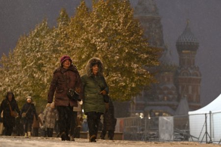 Rusia a arestat trei oficiali, dupa ce mii de moscoviti au ramas fara caldura si tremura de frig in case