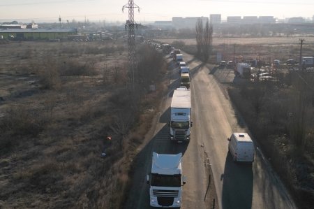 Transportatorii protestatari au pornit in coloana catre Bucuresti. Ce schimbari invoca