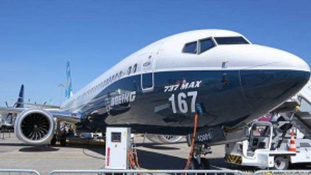 Reuters: Noile riscuri de siguranta ale avioanelor Boeing 737 Max creeaza probleme operatorilor aerieni