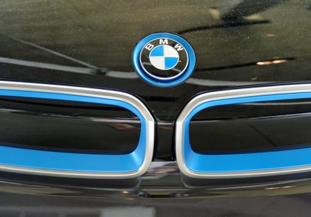 BMW isi retehnologizeaza fabrica principala din Munchen pentru a produce acolo numai vehicule electrice de la sfarsitul lui 2027