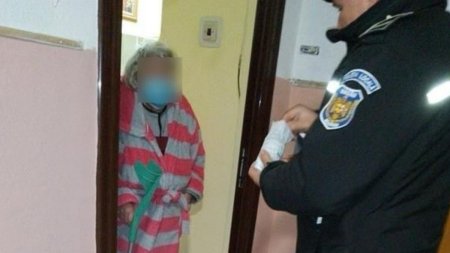 O femeie din Bacau, singura si neajutorata, a cerut ajutorul politistilor locali pentru a-si lua medicamentele de la farmacie