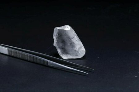 Un diamant de 166 de carate a fost descoperit intr-o mina din Botswana