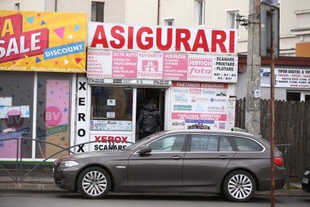 Eazy Asigurari, firma patronului Superbet, va vinde online <span style='background:#EDF514'>POLITE RCA</span> in Romania. Vor putea fi cumparate pe eMAG si Olx