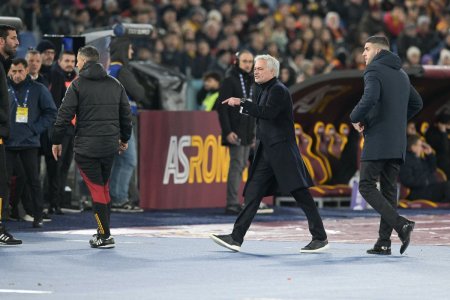 <span style='background:#EDF514'>ULTIMATUM</span> pentru campionul cartonaselor rosii din Serie A » Jose Mourinho, in pragul demiterii la AS Roma