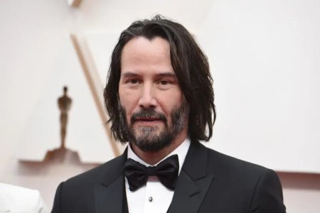<span style='background:#EDF514'>KEANU REEVES</span> anunta romanul The Book Of Elsewhere