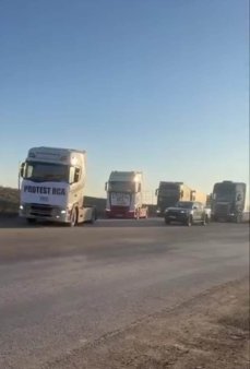 Transportatorii si fermierii anunta ca vor continua protestul, dupa discutiile cu Marcel Ciolacu