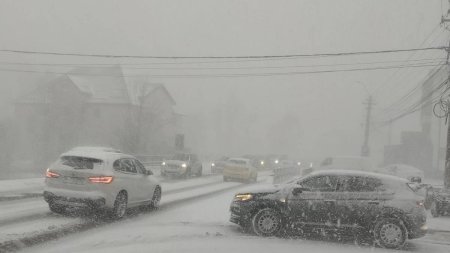 Avertizare Infotrafic: Se circula in conditii de iarna pe mai multe drumuri din tara