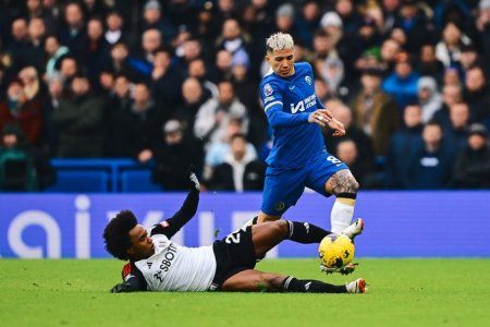 Un penalty a decis derby-ul dintre Chelsea si Fulham