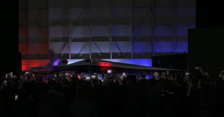 Noul avion supersonic X-59 al NASA, prezentat in premiera publicului. Zboara fara sa produca o explozie supersonica VIDEO