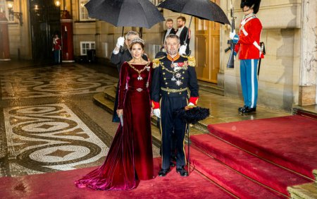Printul <span style='background:#EDF514'>FREDERIK</span>, noul rege al Danemarcei, dupa ce regina Margrethe a II-a a anuntat ca abdica | VIDEO