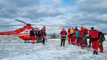 Adolescent grav ranit la schi, pe <span style='background:#EDF514'>MUNTELE MIC</span>. A fost dus la spital cu elicopterul SMURD