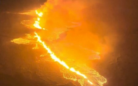 Eruptie vulcanica in sud-vestul Islandei. Orasul Grindavik, evacuat din nou