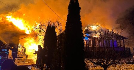 Agoniseala de-o viata a unei familii, transformata in scrum. Incendiu catastrofal intr-o gospodarie din Neamt FOTO