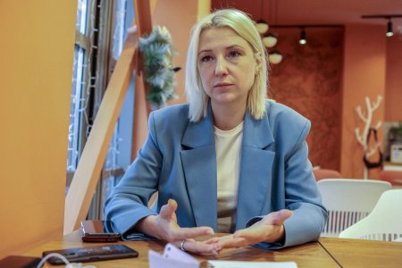 Jurnalista rusa care n-a fost lasata sa candideze impotriva lui Putin, retinuta si testata antidrog: „In locul nepotrivit, la momentul nepotrivit”