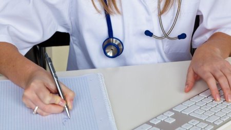 Colegiul Medicilor din Romania trage un semnal de alarma asupra crizei din sistemul medical. Solicitam retragerea de urgenta a proiectelor publicate de CNAS
