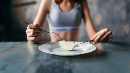 Anorexia - capcanele (sub)alimentatiei