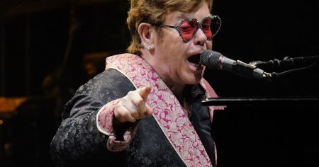 Legendarul Elton John intra in clubul exclusivist al artistilor care au castigat statutul EGOT VIDEO