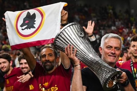 Roma l-a dat afara pe Jose Mourinho