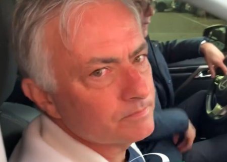 Imagini emotionante cu Jose Mourinho » Portughezul, in lacrimi dupa despartirea de Roma