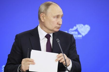 Vladimir Putin sustine ca alegerile anterioare din SUA au fost <span style='background:#EDF514'>FRAUDAT</span>e: „Au cumparat buletine de vot pentru 10 dolari”