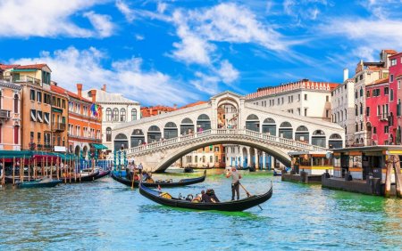 Nu este o revolutie. Municipalitatea din Venetia introduce noi tarife pentru a combate turismul excesiv