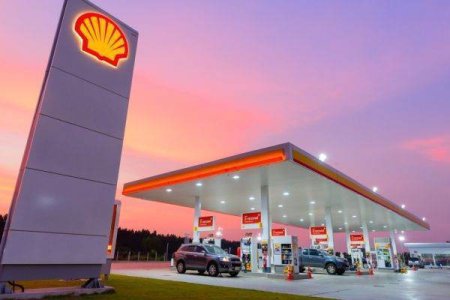 Presa: Shell isi vinde operatiunile onshore de petrol si gaze din Nigeria