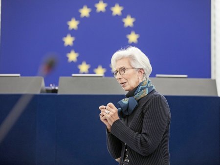 Anunt din partea presedintelui BCE: Christine Legarde sustine ca Banca Centrala Europeana ar putea incepe campania de reducere a ratelor dombanzilor in vara acestui an
