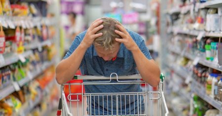 Supermarketurile incearca sa tina in frau fluctuatiile mari de preturi. Reactia Ministerului Agriculturii