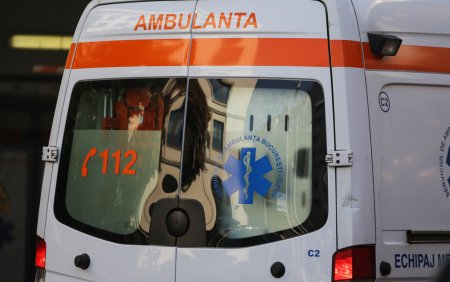 Un copil de 5 ani a fost dus de urgenta la spital dupa ce a cazut de la etajul 3 al unui bloc din Galati